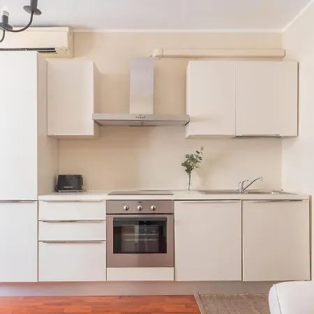Apartment The Best Rent - Cozy One-bedroom In Corso Lodi Milan